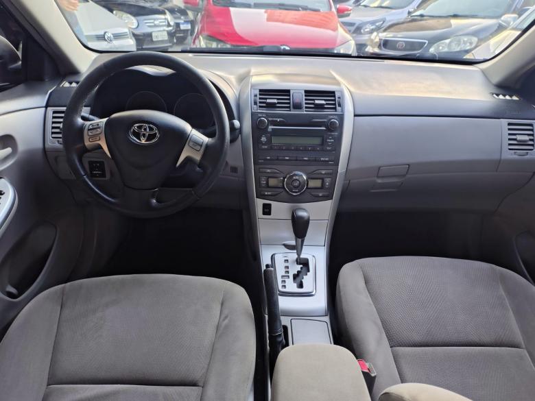 Toyota - COROLLA GLI 1.8 AUT
