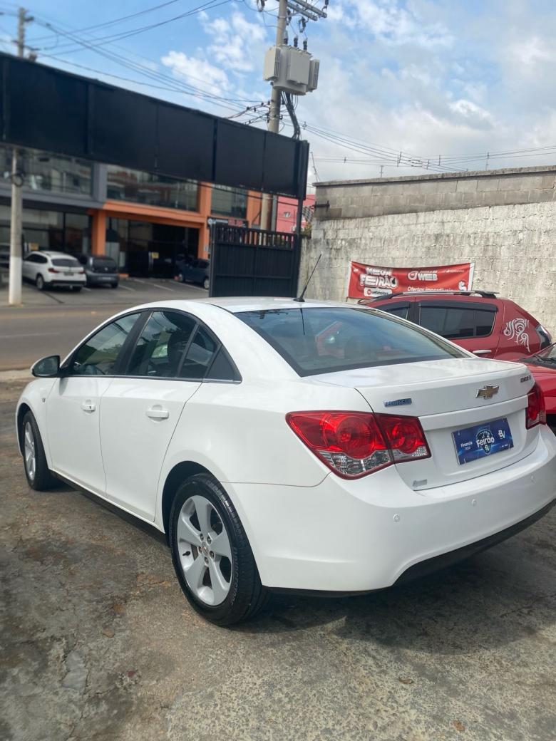 GM - Chevrolet - CRUZE SEDAN LT 1.8 AUT.
