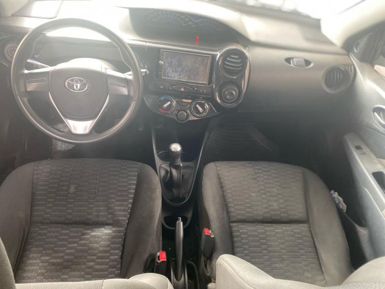 Toyota - ETIOS  HB  X 1.3