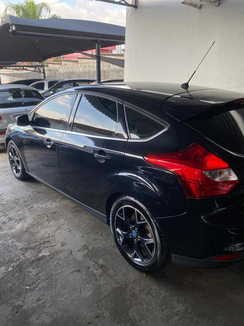 Ford - FOCUS TITANIUM 2.0 AUT