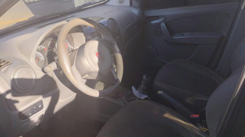 Fiat - PALIO ATTRACTIVE 1.0