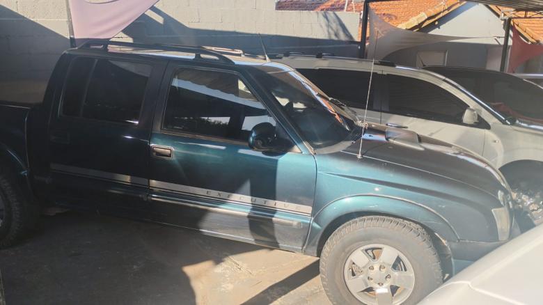 GM - Chevrolet - S-10 EXECUTIVE 2.8 TURBO 4X4