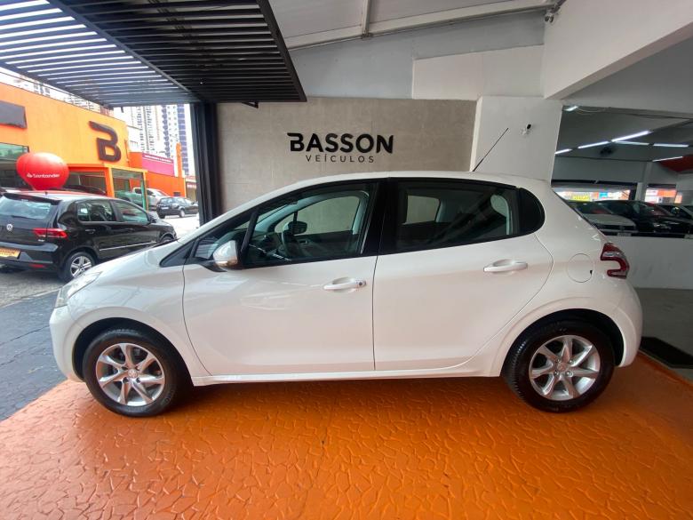 Peugeot - 208 ACTIVE PACK 1.5