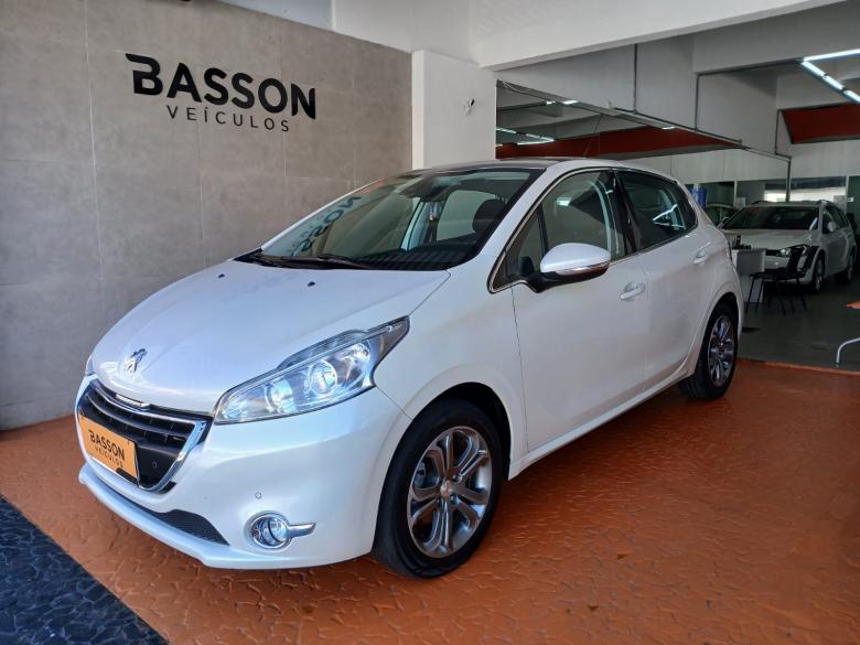 Peugeot - 208 GRIFFE 1.6 AUT