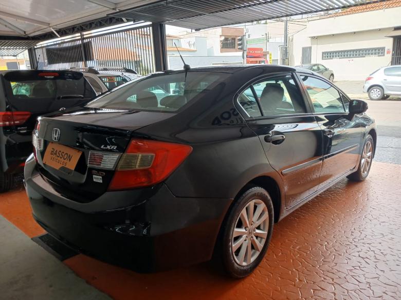 Honda - CIVIC LXR