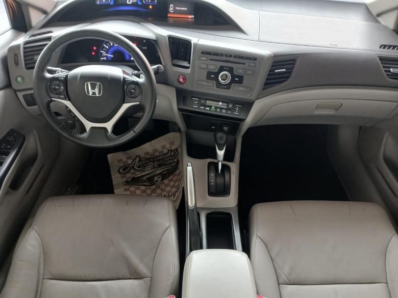 Honda - CIVIC LXR
