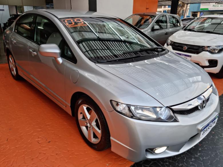 Honda - CIVIC LXS  1.8 FLEX MT