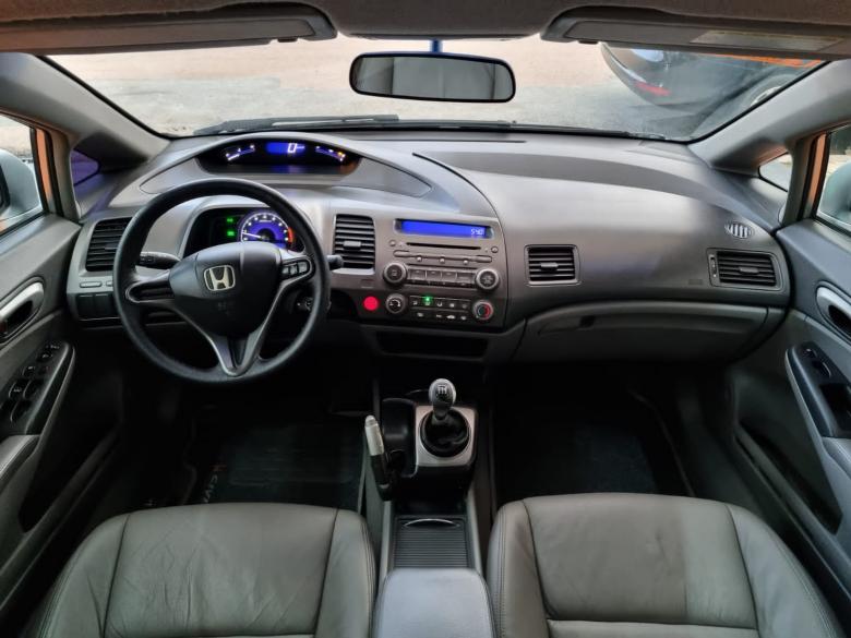 Honda - CIVIC LXS  1.8 FLEX MT