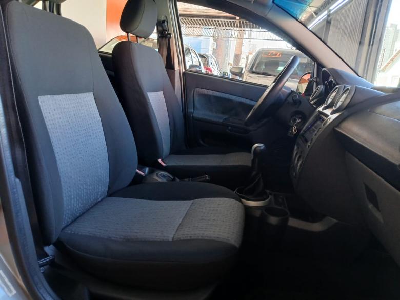 Ford - FIESTA SEDAN 1.6 FLEX