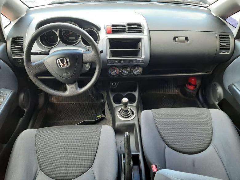 Honda - FIT LX