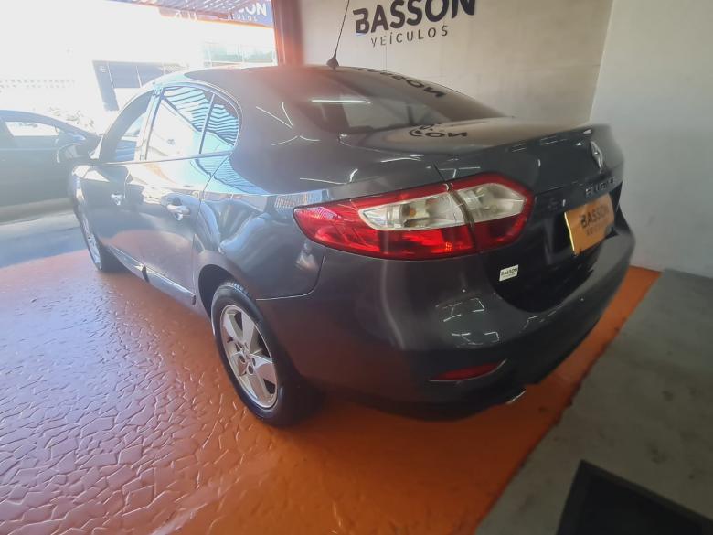 Renault - FLUENCE DYN 2.0 MT