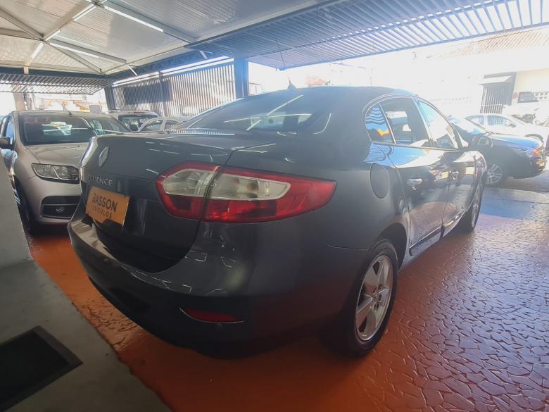 Renault - FLUENCE DYN 2.0 MT