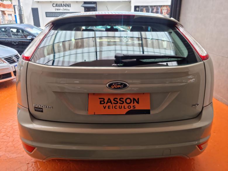 Ford - FOCUS 2L HC FLEX