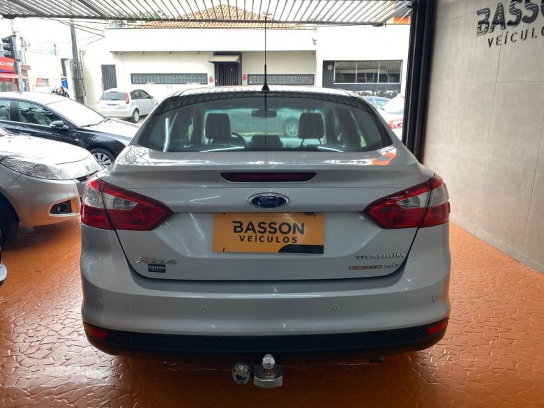 Ford - FOCUS TITANIUM AT. 2.0 S