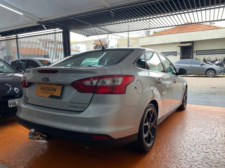 Ford - FOCUS TITANIUM AT. 2.0 S
