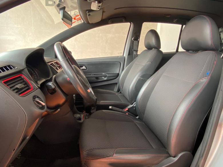 VW - VolksWagen - FOX ROCK IN RIO - IPVA 26 GRATIS