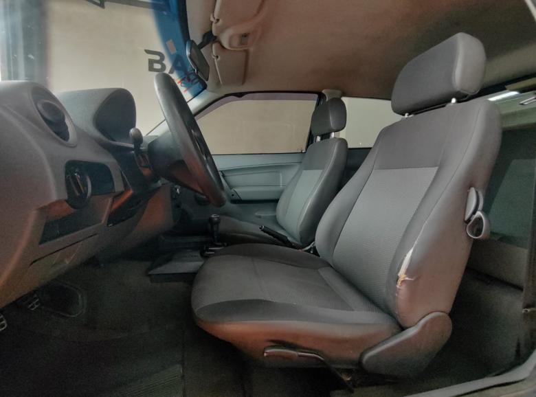 VW - VolksWagen - GOL 1.0