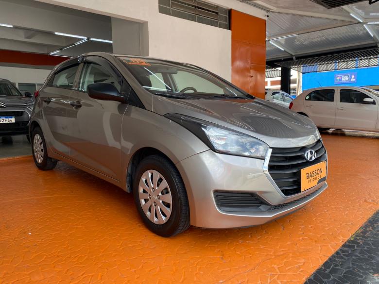 Hyundai - HB20 1.0M COMFOR - IPVA 26 GRATIS
