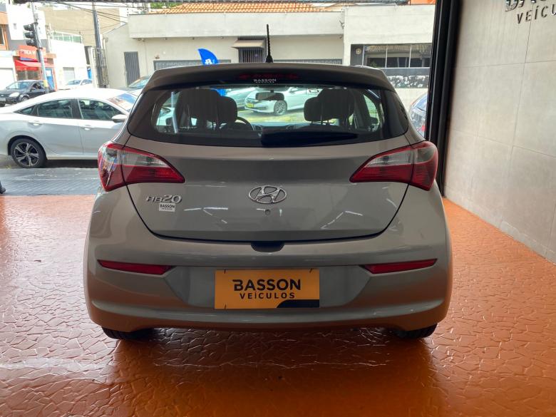 Hyundai - HB20 1.0M COMFOR - IPVA 26 GRATIS