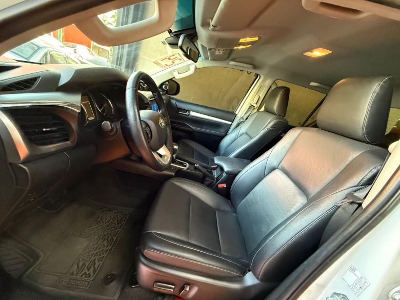 Toyota - HILUX CD SRX 2.8 4X4 DIESEL