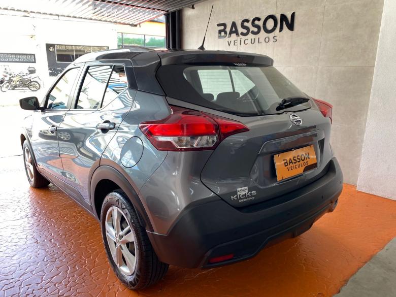 Nissan - KICKS S CVT 1.6