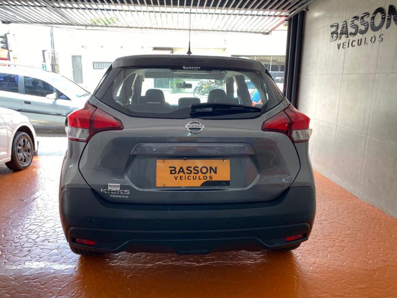 Nissan - KICKS S CVT 1.6