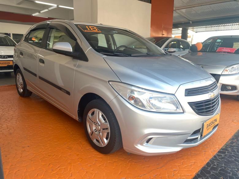 GM - Chevrolet - ONIX 1.0 MT JOY E