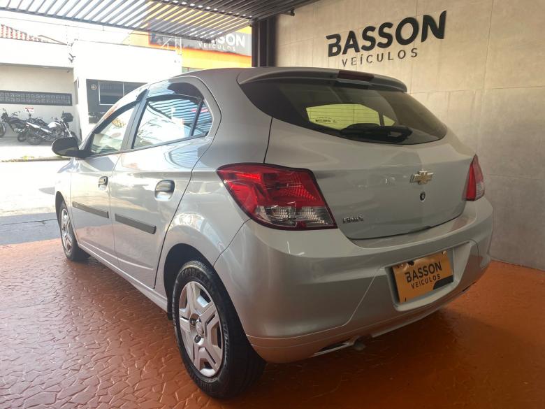 GM - Chevrolet - ONIX 1.0 MT JOY E