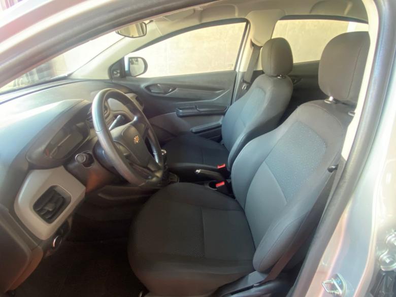 GM - Chevrolet - ONIX 1.0 MT JOY E