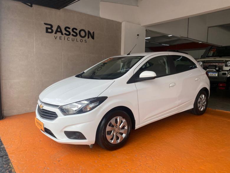GM - Chevrolet - ONIX 1.0 MT LT
