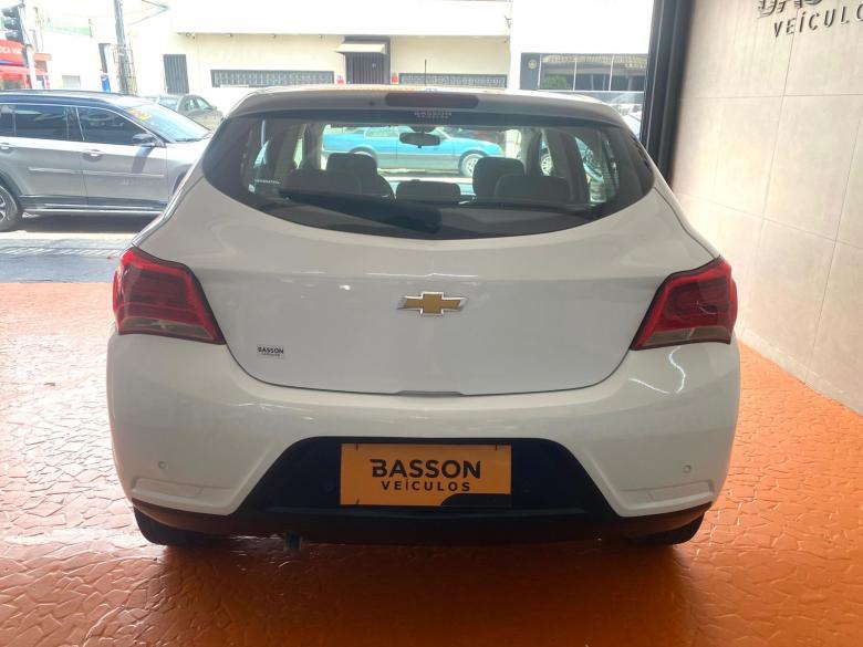 GM - Chevrolet - ONIX 1.0 MT LT