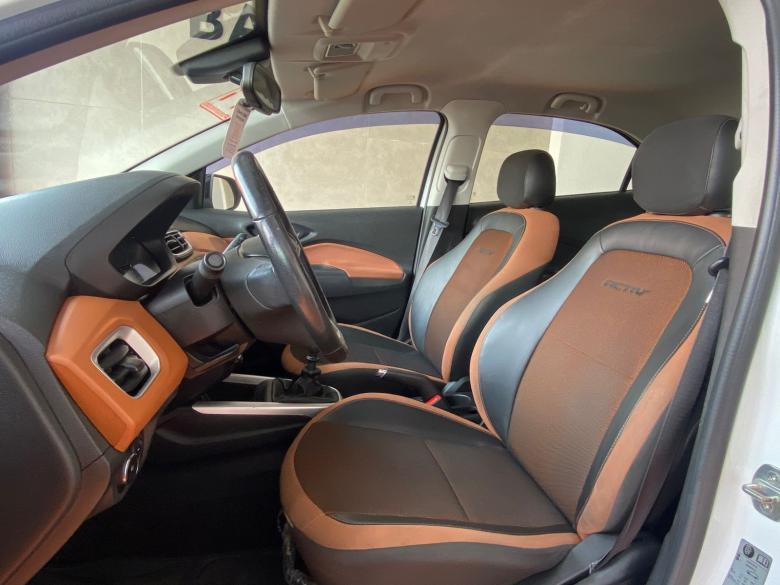GM - Chevrolet - ONIX 1.4 MT ACT - IPVA 26 GRATIS