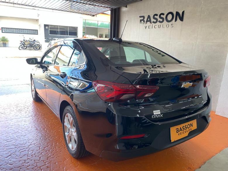 GM - Chevrolet - ONIX PLUS 1.0 AT PR2 TB