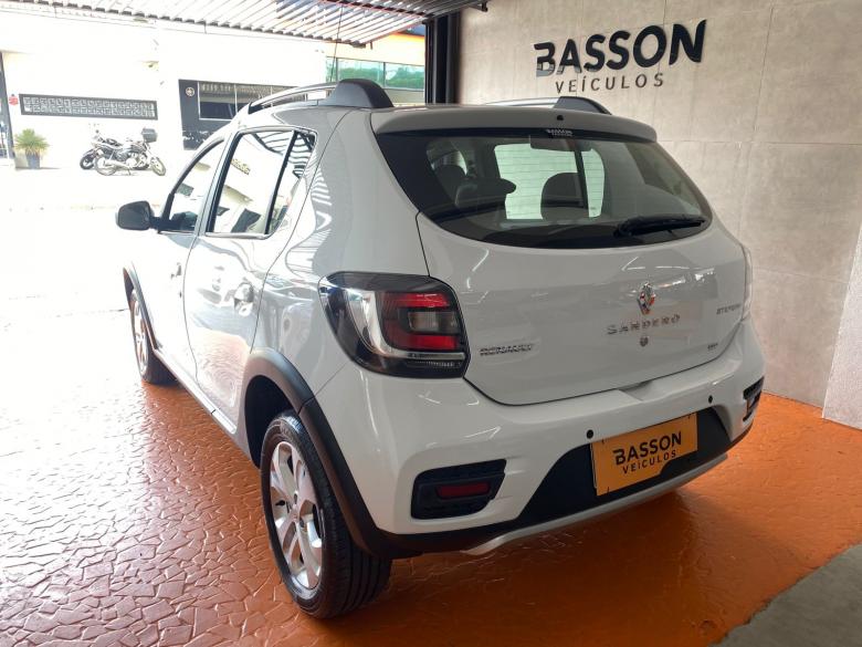 RENAULT - RENAULT / SANDERO ST1 6 RSCE