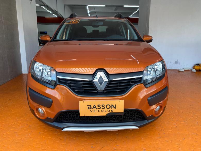 RENAULT - SANDERO STEP 1.6 R