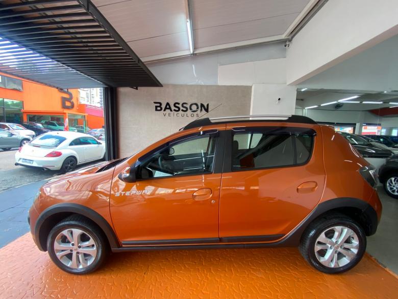 RENAULT - SANDERO STEP 1.6 R