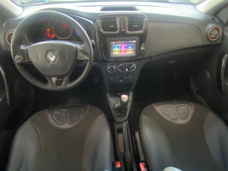 RENAULT - SANDERO STEP 1.6 R