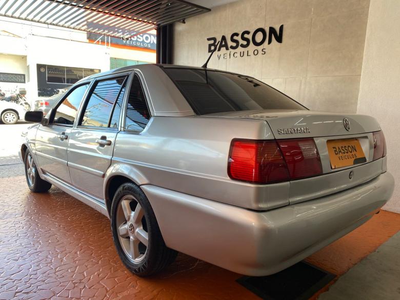VW - VolksWagen - SANTANA 