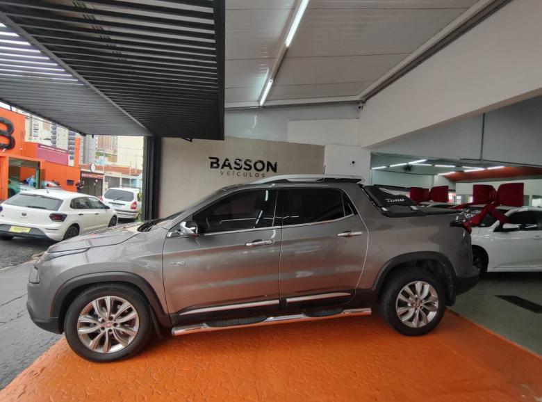 Fiat - TORO RANCH AT 9 D4 BLINDADA