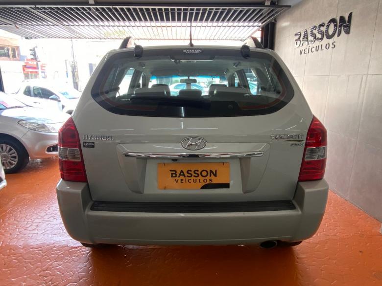 Hyundai - TUCSON GLSB 2.0 AT
