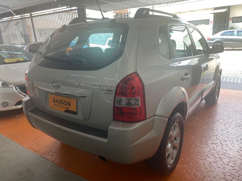 Hyundai - TUCSON GLSB 2.0 AT