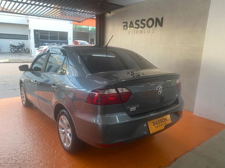 VW - VolksWagen - VW/ NOVO VOYAGE CL MBV