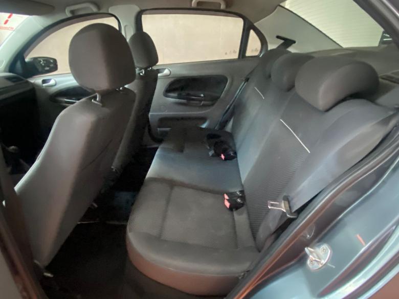 VW - VolksWagen - VW/ NOVO VOYAGE CL MBV