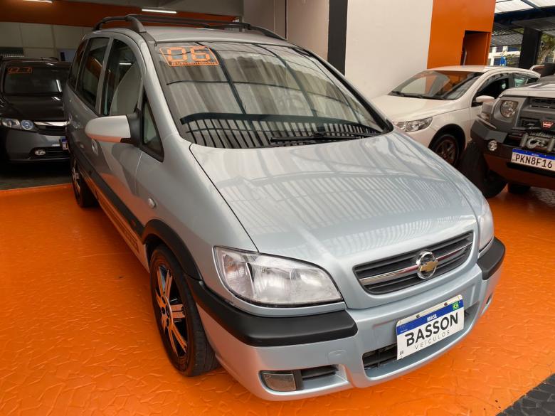 GM - Chevrolet - ZAFIRA ELEGANCE 2.0