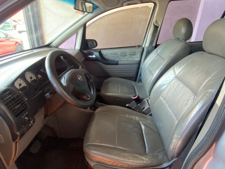 GM - Chevrolet - ZAFIRA EXPRESSION 2.0 AT - 7 LUGARES