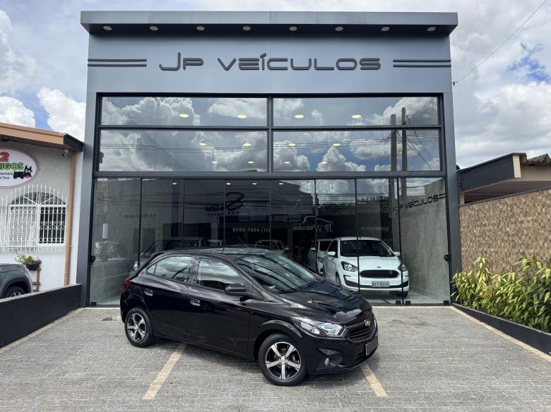 GM - Chevrolet - ONIX 1.4MT LTZ