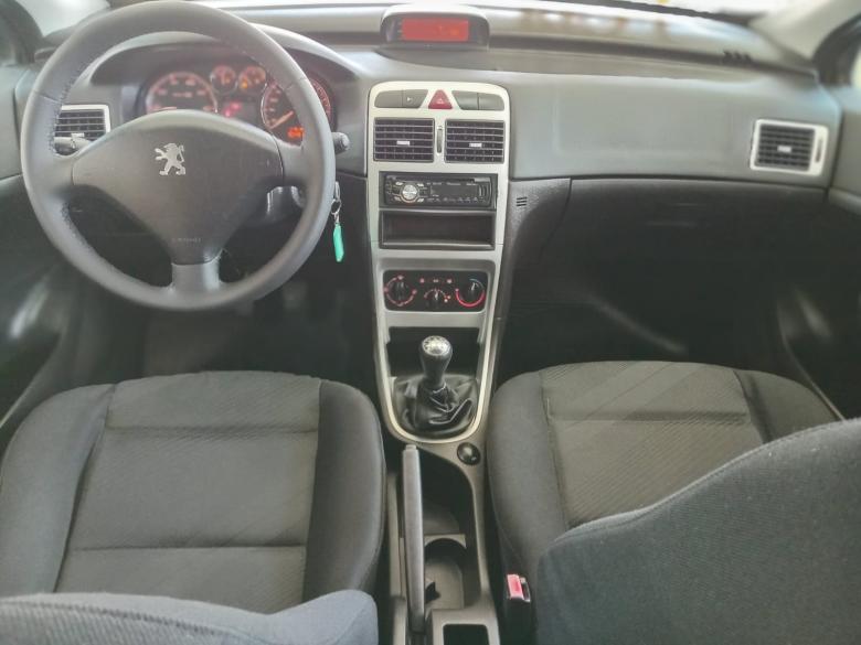 Peugeot - 307 PRESENCE 1.6 FLEX