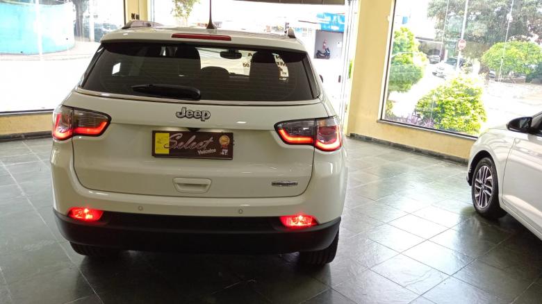 Jeep - COMPASS LONG 2.0 AUT
