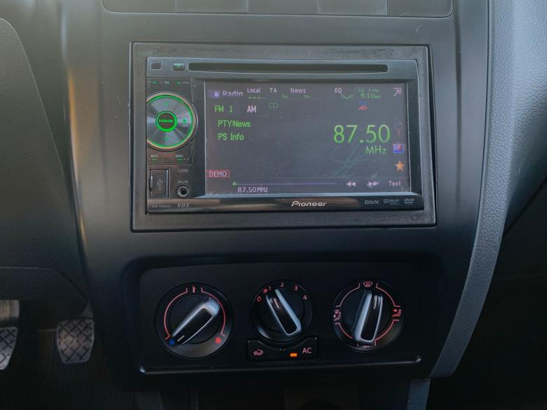 VW - VolksWagen - CROSSFOX 1.6 FLEX