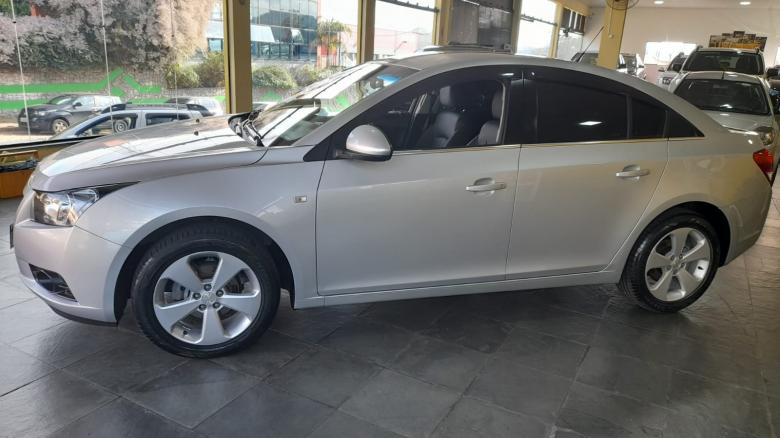 GM - Chevrolet - CRUZE LT 1.8 AUTOMÁTICO